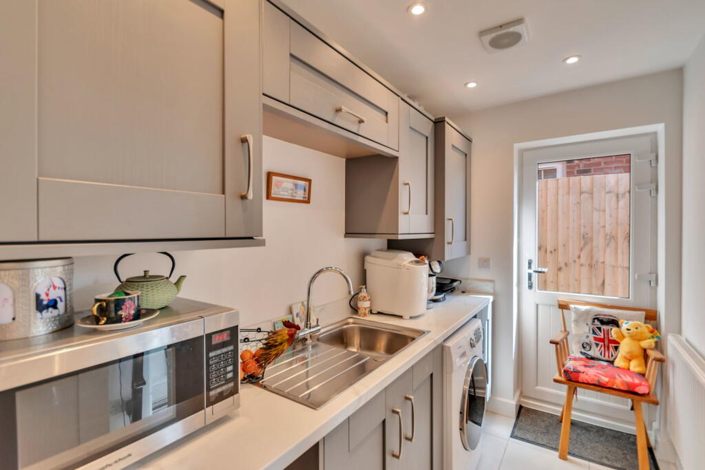 Cygnet Close, Whittington, Oswestry, SY11 4FL photo 4