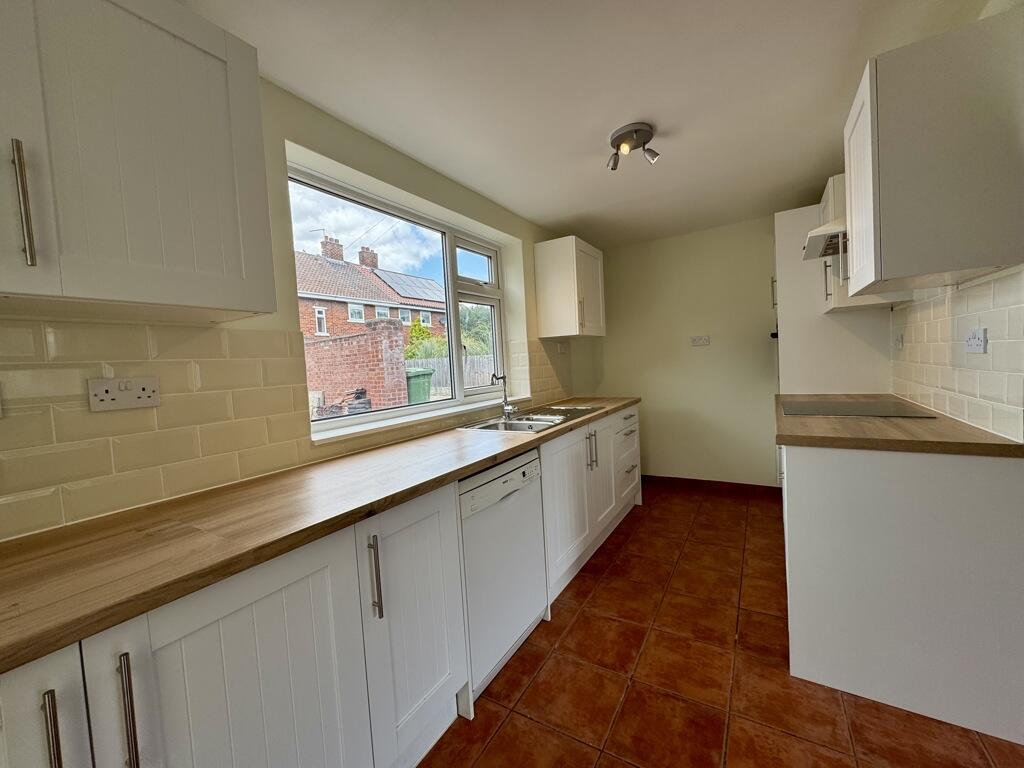 Coronation Cottage, Low Street, South Ferriby, Barton-Upon-Humber, Lincolnshire, DN18 photo 3