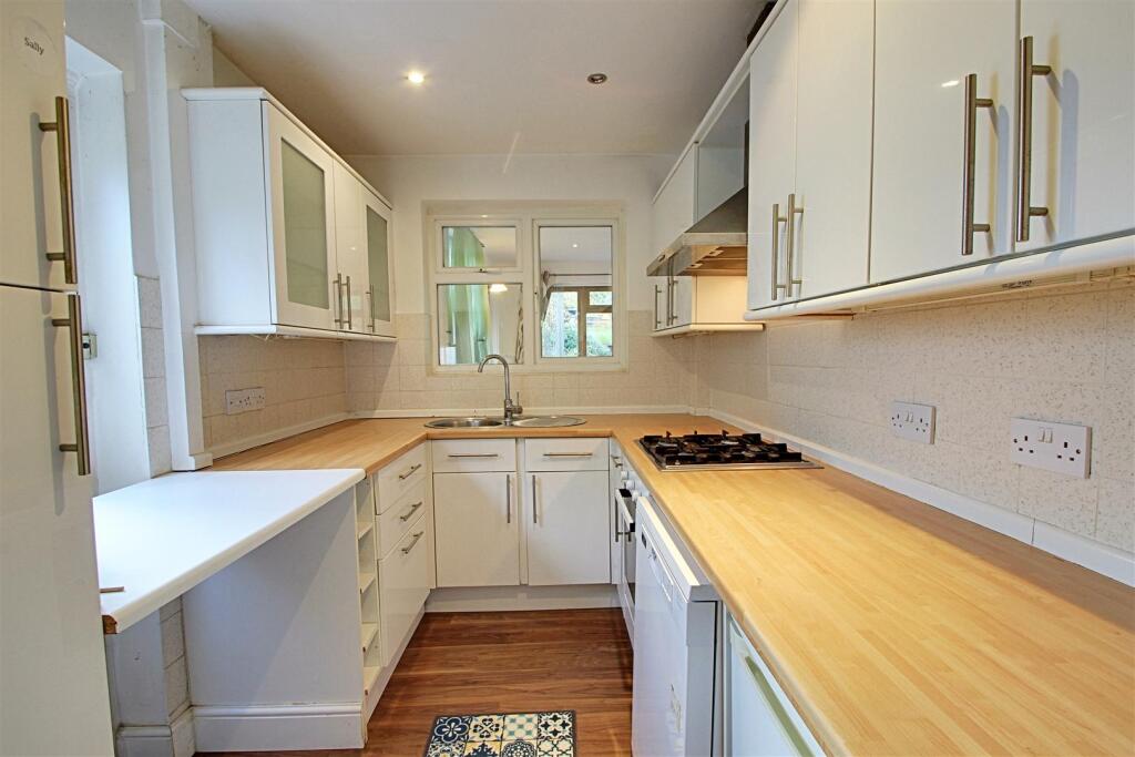 Ridgeway Close, Hemel Hempstead photo 4