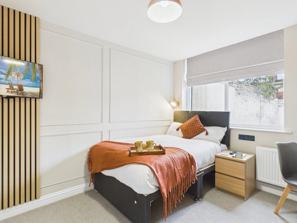 House in Stockton-on-Tees - More