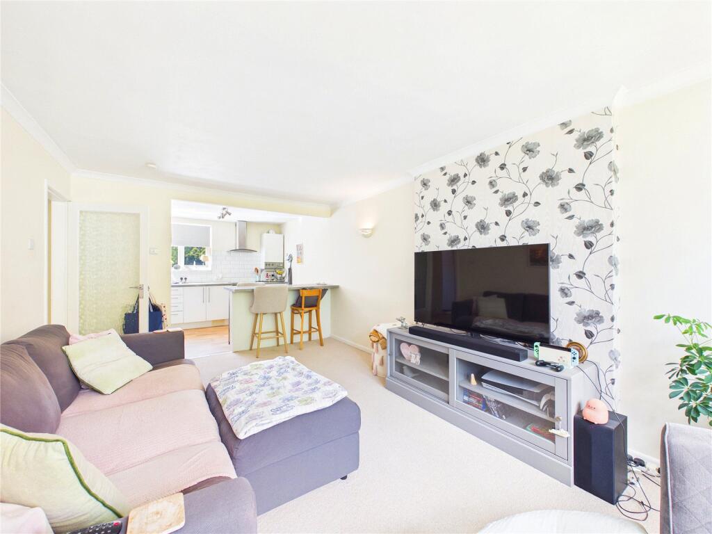 Main image of property: Wedgberrow Close, Droitwich Spa, Worcestershire, WR9