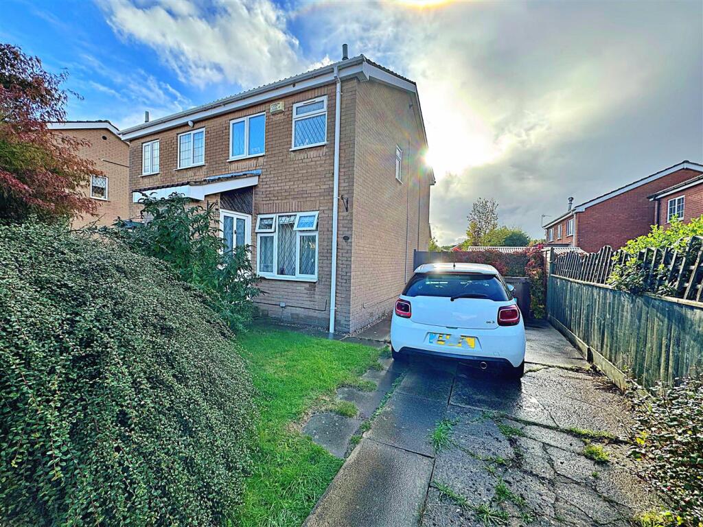2-bed semi-detached on Eskham Close, Cleethorpes, N.E. Lincs, DN35 0TF, £144,950