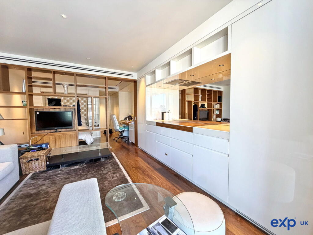 Apartment in London - View 4