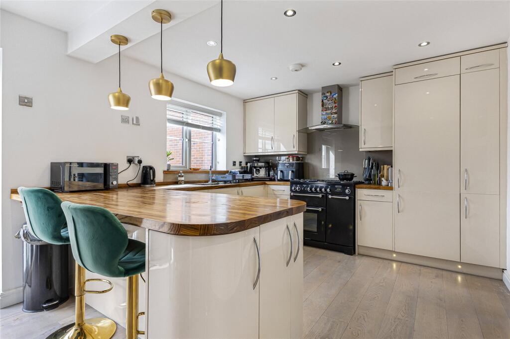 House in Dartford, Swanscombe and Greenhithe - View 3