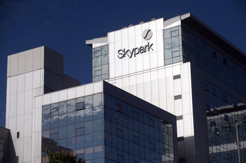 External 4.jpg