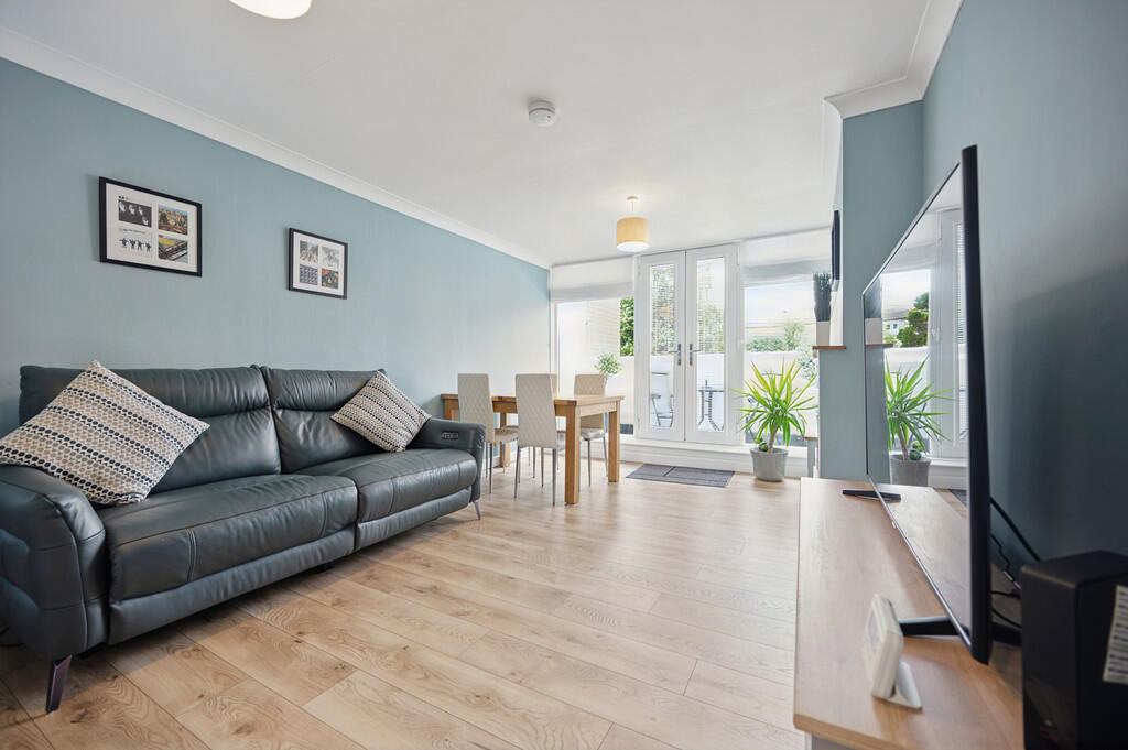 Apartment in North Woodside, Glasgow City - View 2