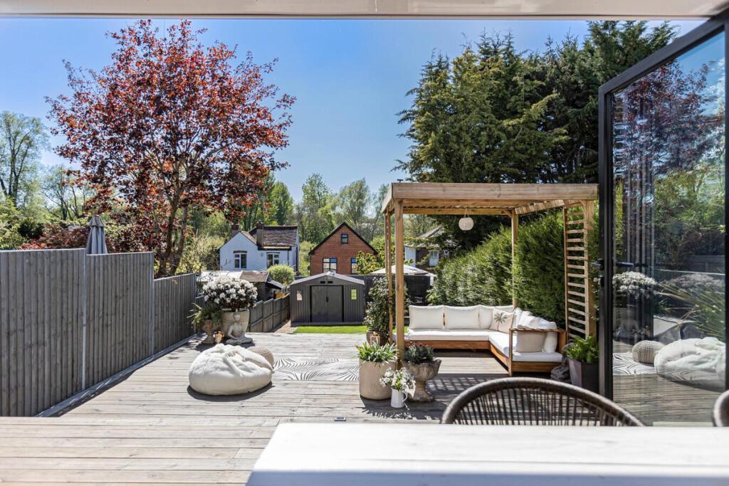 Additional image 8 of Salisbury Road, Harpenden, AL5