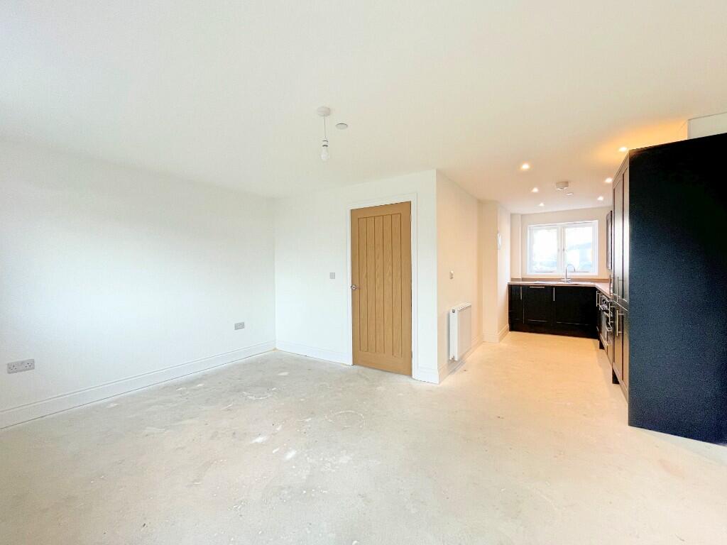 Maldon Road, WITHAM photo 2