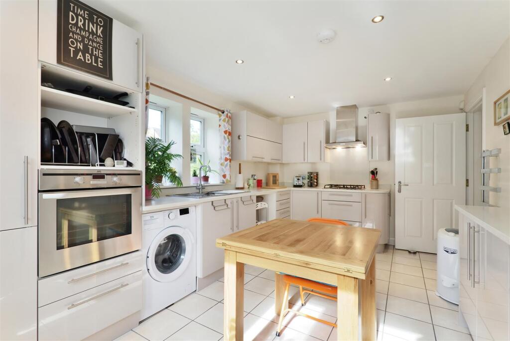 Woodfield Gardens, Belmont, Hereford photo 5