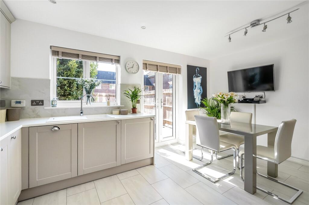 House in Sevenoaks, Edenbridge - View 5