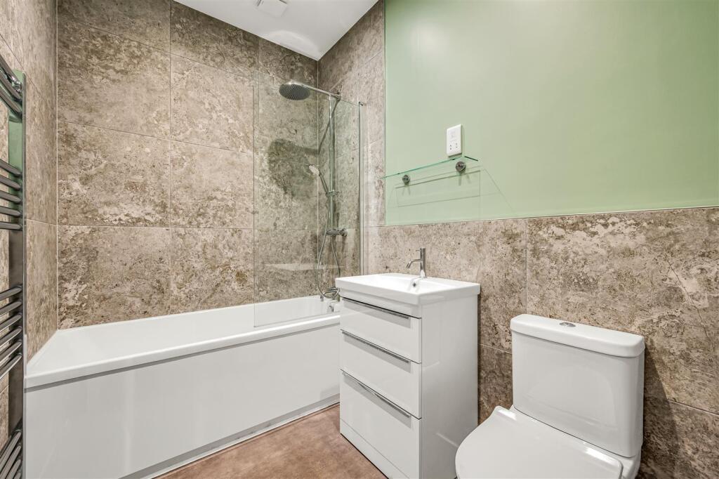 Apartment in London - View 4