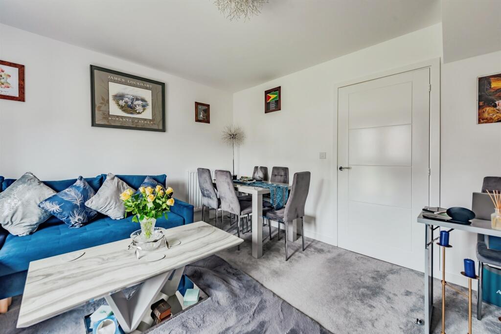 House in Horsham, Colgate - View 4