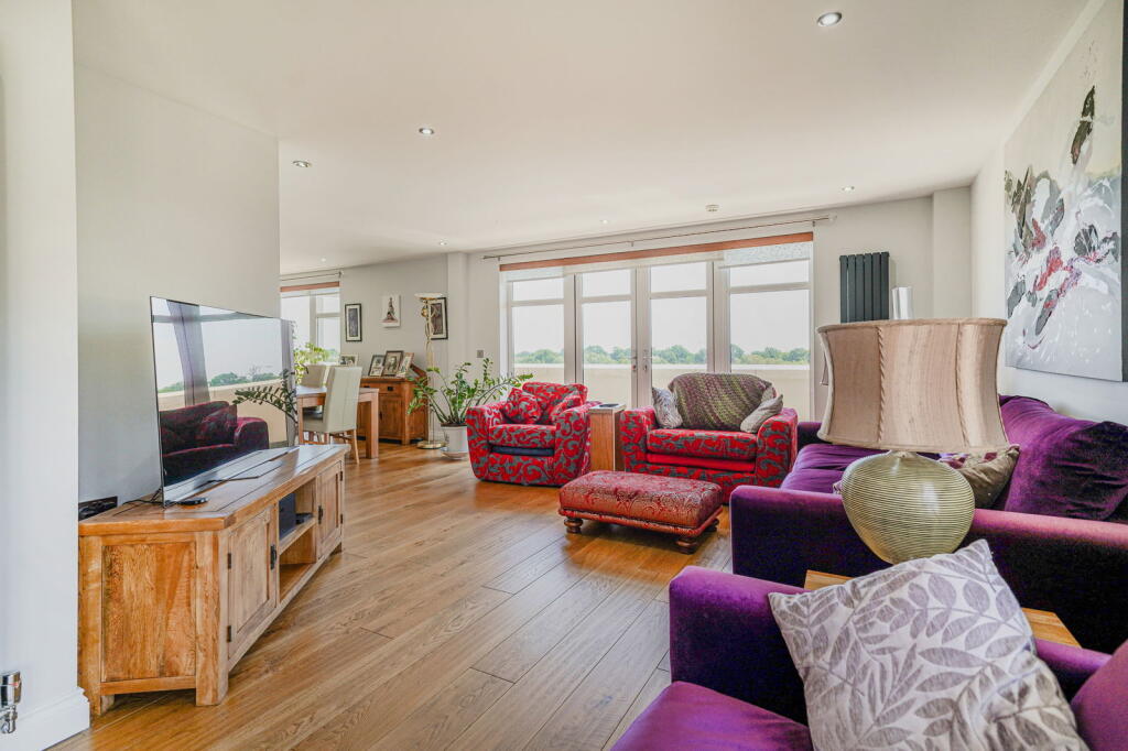 Additional image 26 of Waters Edge, Dickens Heath, Solihull, B90 1UE