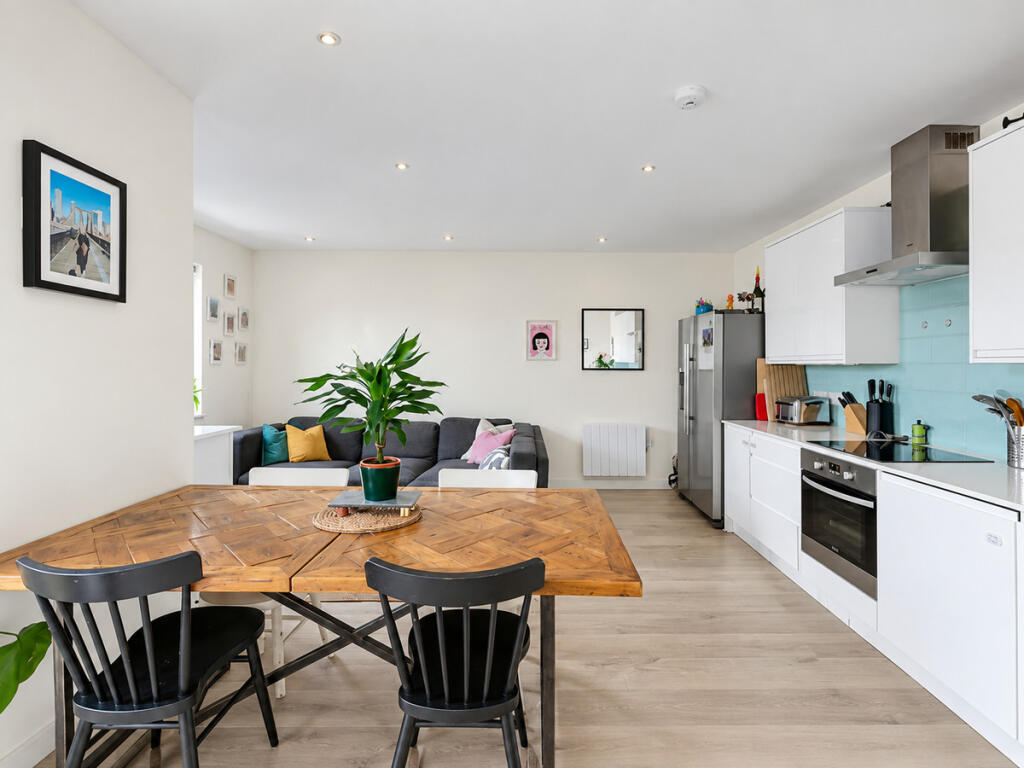 Main image of property: Grove House, Sidmouth Avenue, Isleworth, TW7