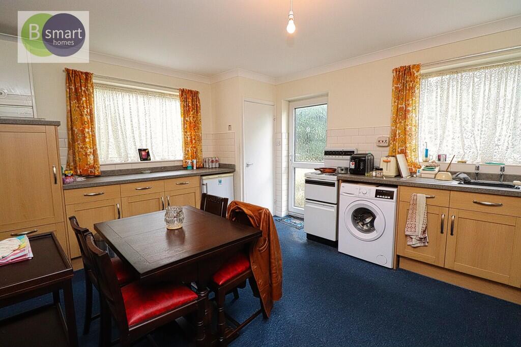 House in Doncaster, South Yorkshire - View 4