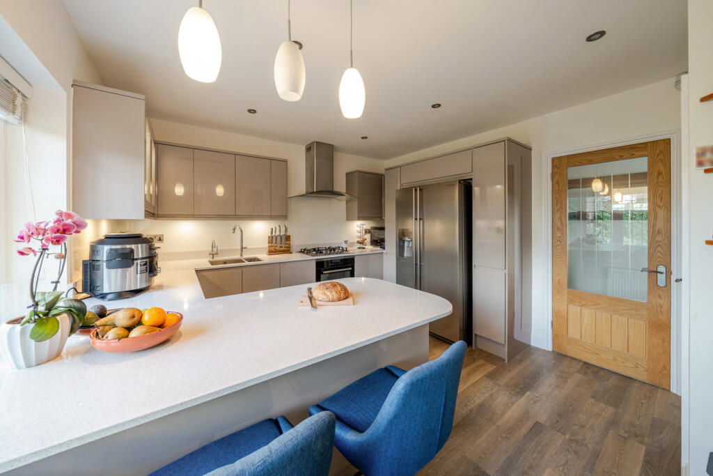 Apartment in Slough, Chalfont St Peter - More