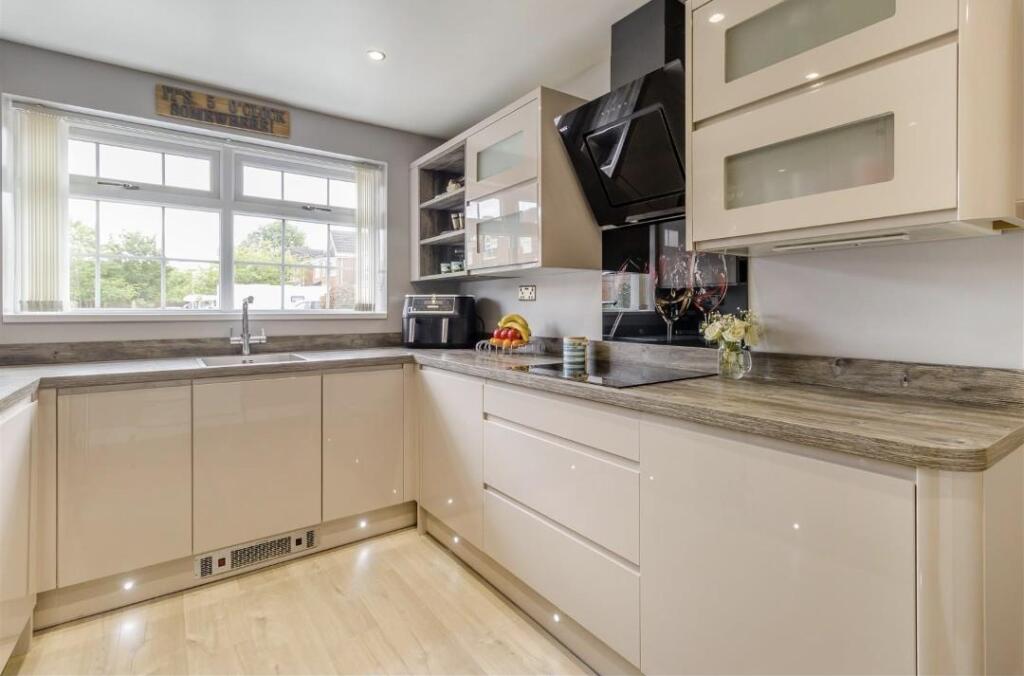 House in Mansfield, Ladybrook - View 4