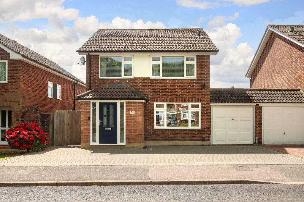 Main image of property: Newford Close, Hemel Hempstead