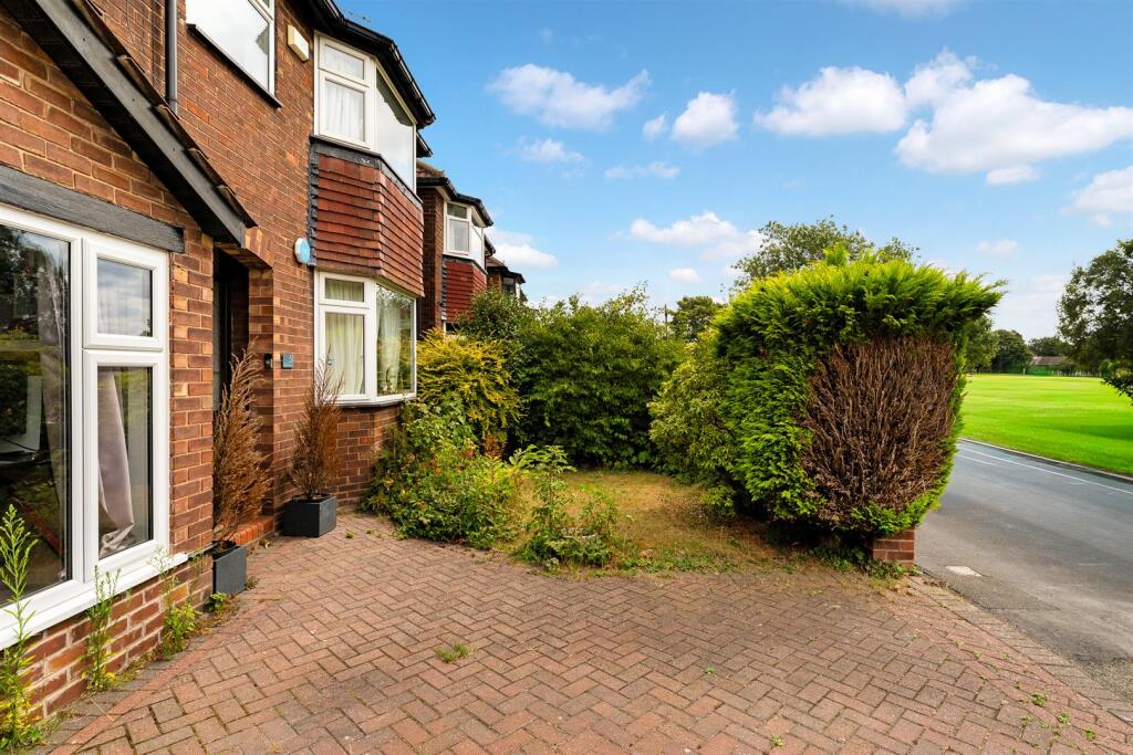 House in Manchester - More