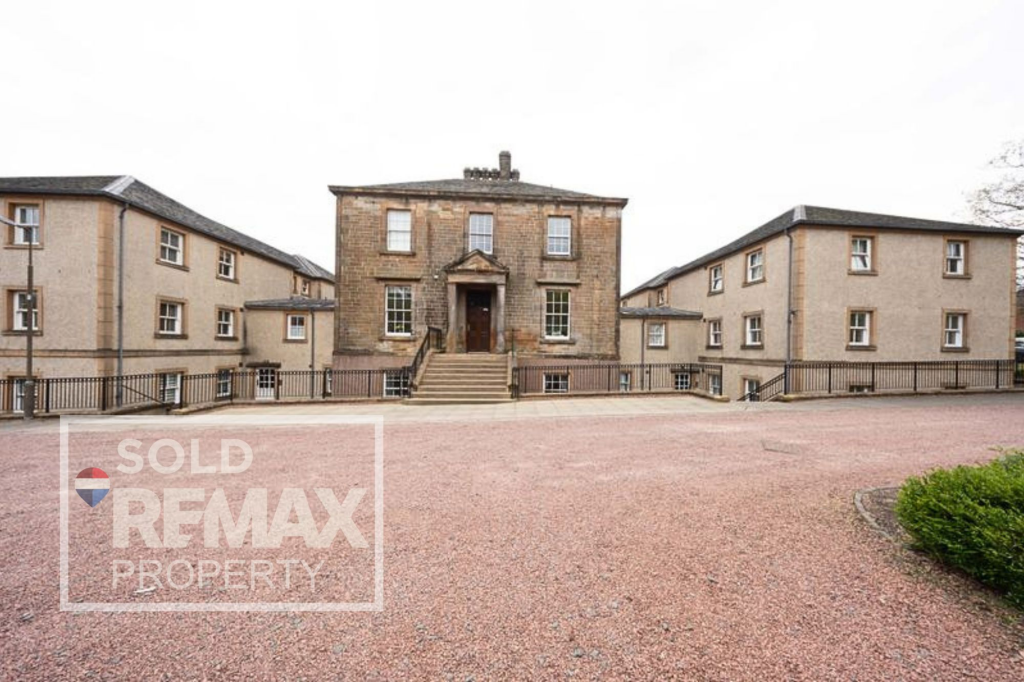 2-bed flat on Knightsridge House Watson Green, Livingston, EH54 8NA, £178,000
