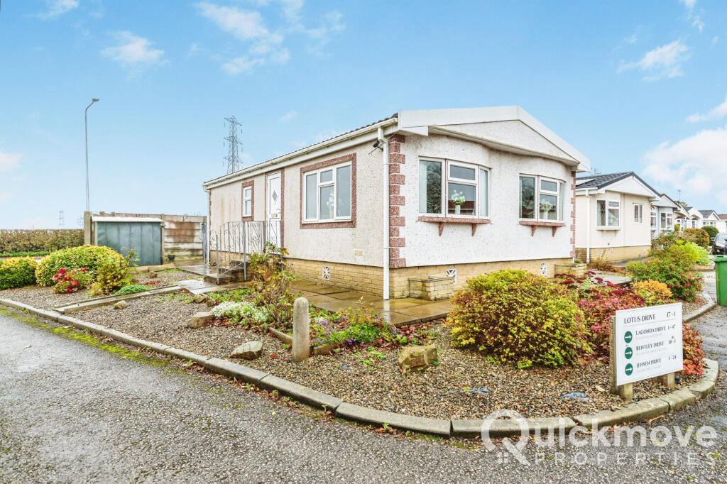 2-bed caravan on Blackpool, Lancashire, FY4, £99,000