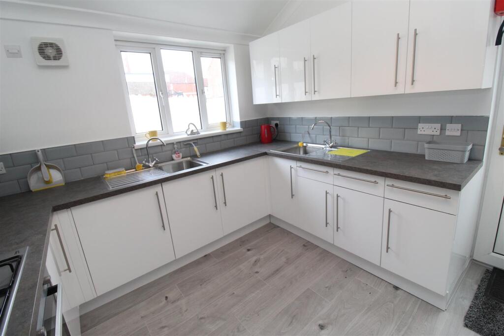 House in Cardiff, Cathays - View 4