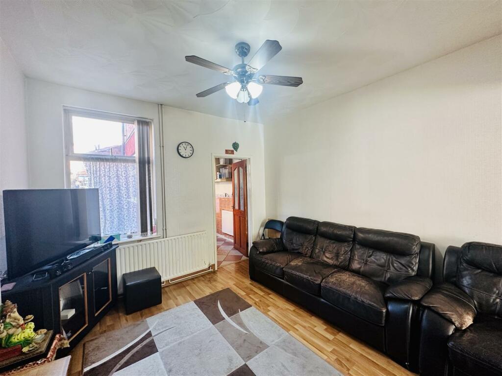 House in Leicester, Latimer - View 5