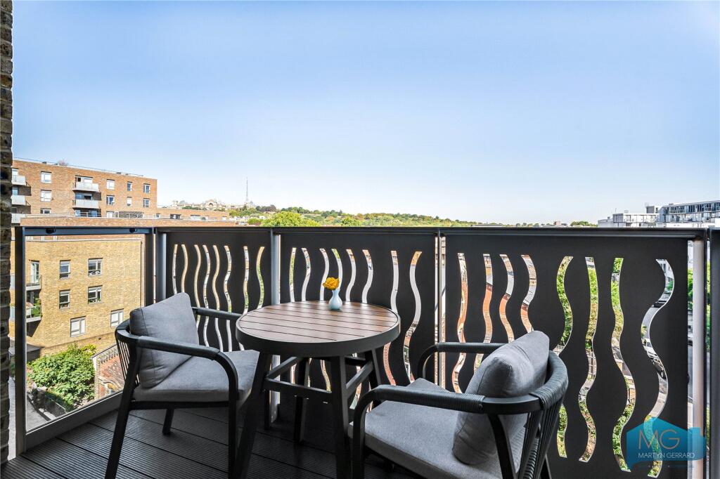Apartment in London - View 3