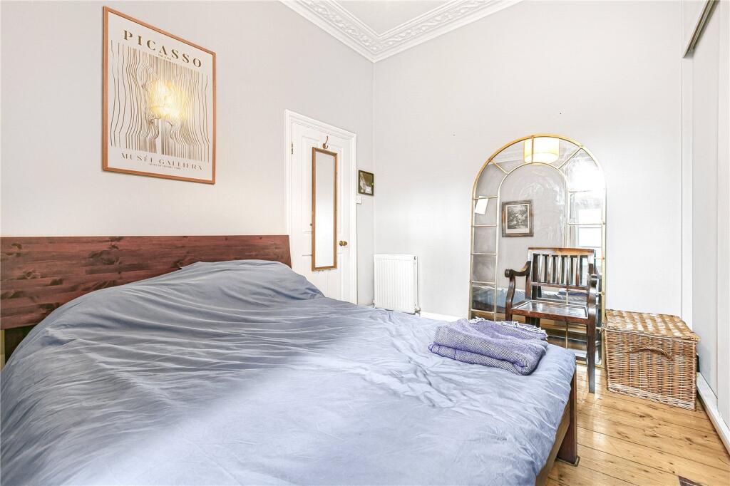Apartment in London - View 5