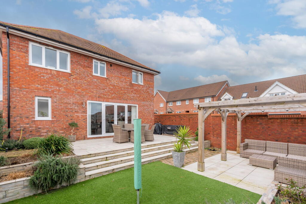 3-bed detached on Guernsey Road, Winscombe, £525,000