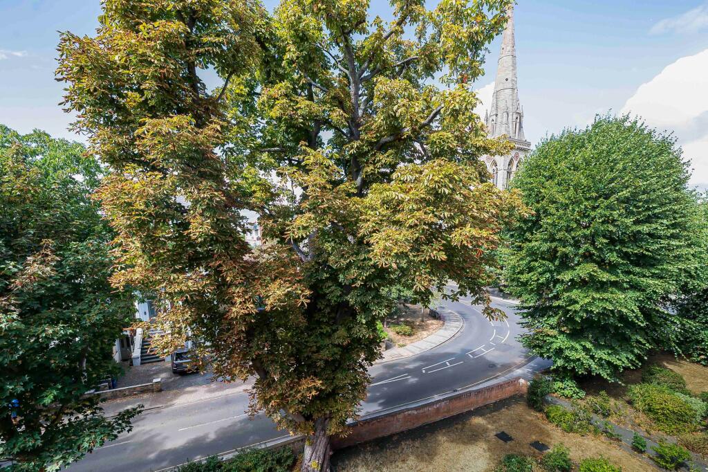 Apartment in London - View 3