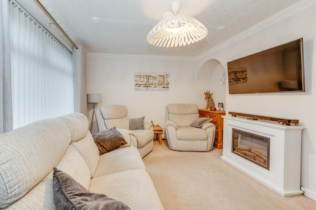 High Street, Old Whittington, S41 photo 5