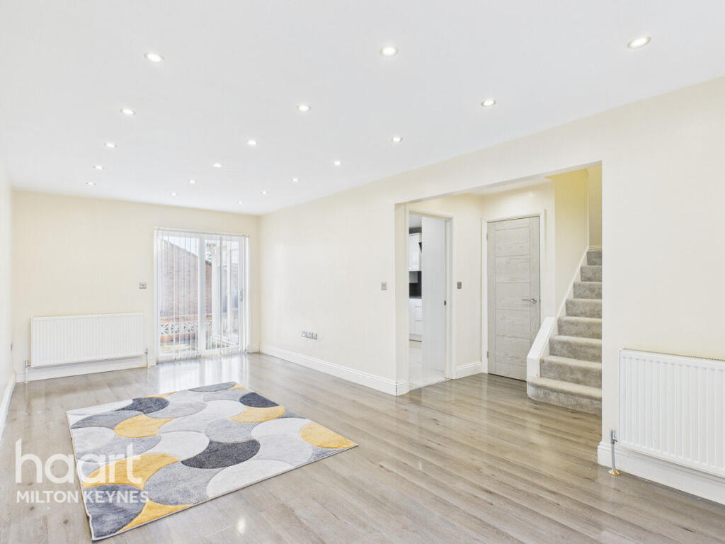 3-bed terraced on Ashby, Eaglestone, £310,000