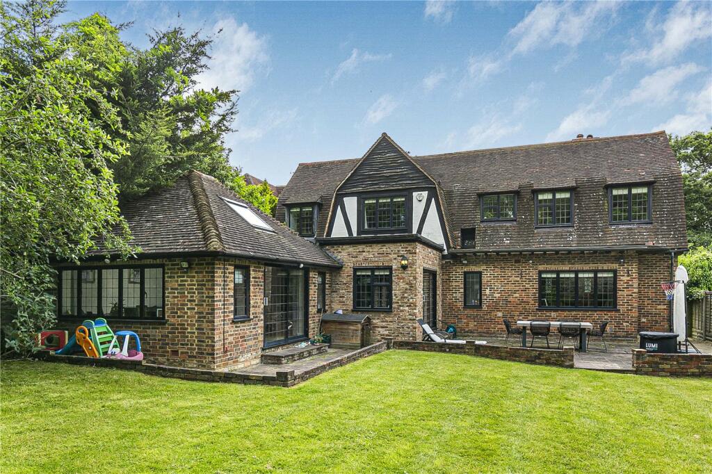 Kentish Lane, Brookmans Park, Hertfordshire, AL9