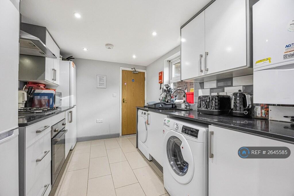 House in Reading, Newtown - View 2