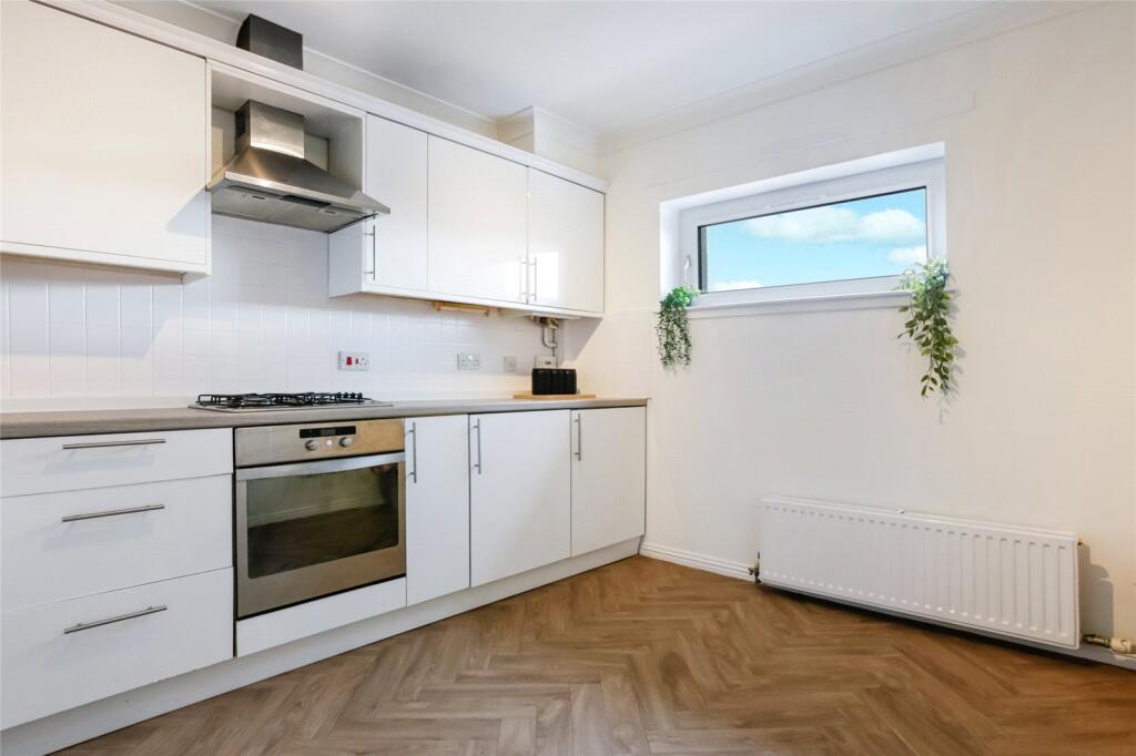 Apartment in Motherwell - View 4