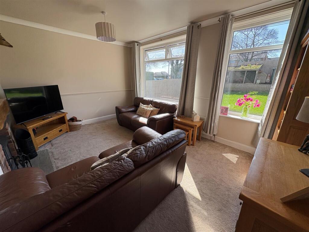 Netherlands Avenue, Odsal, Bradford photo 2