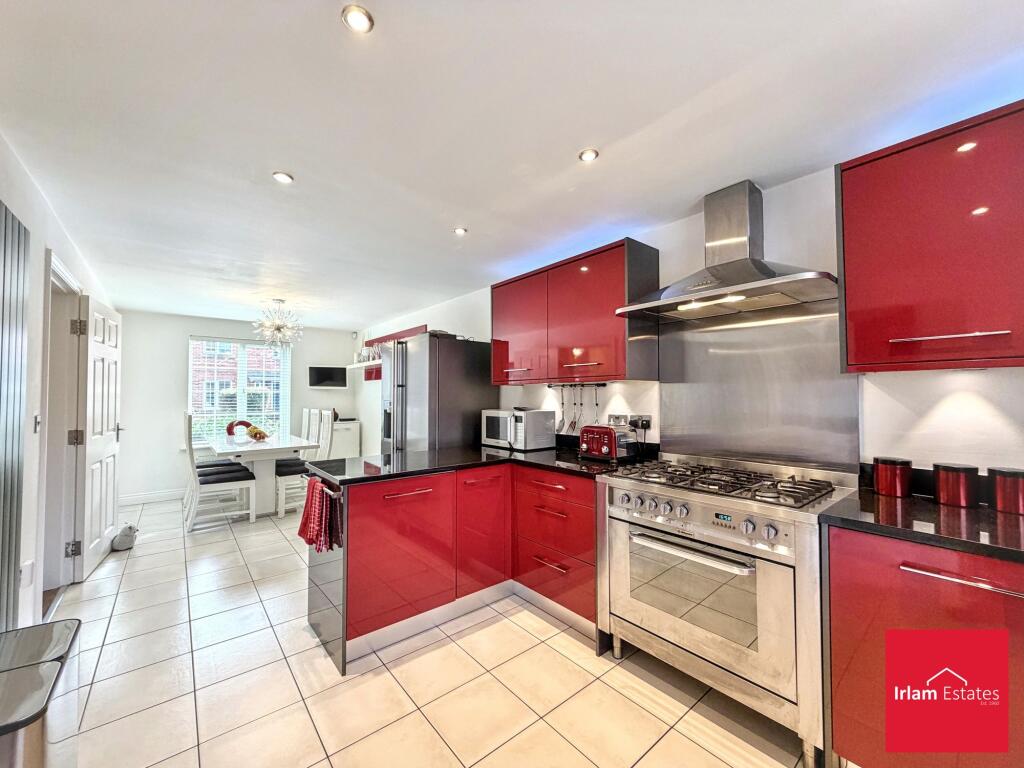 House in Manchester - More