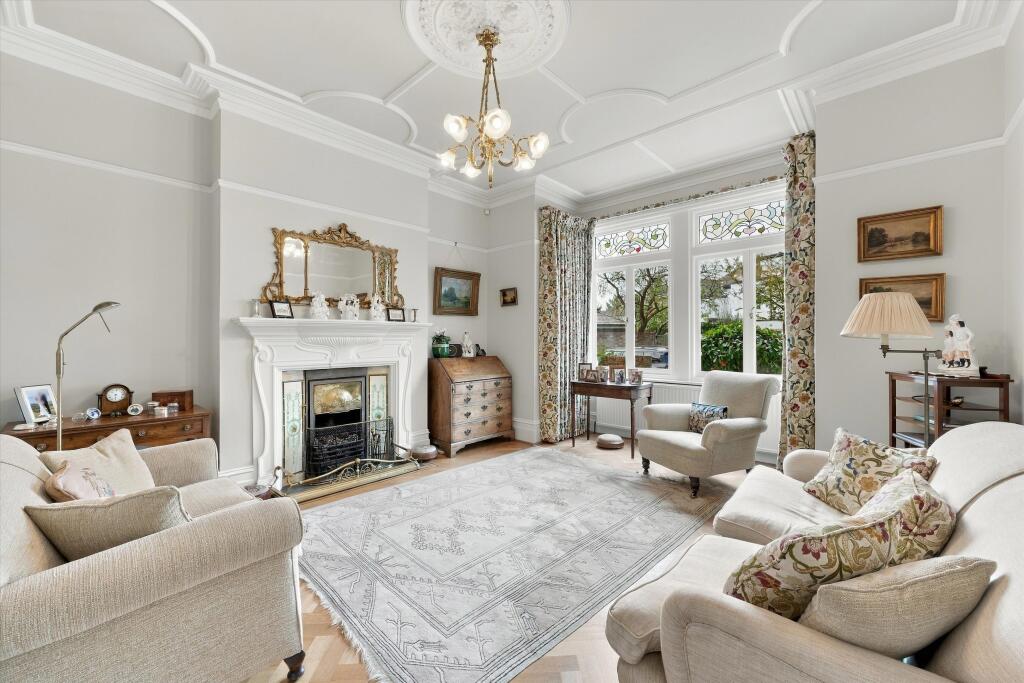 House in London - View 3