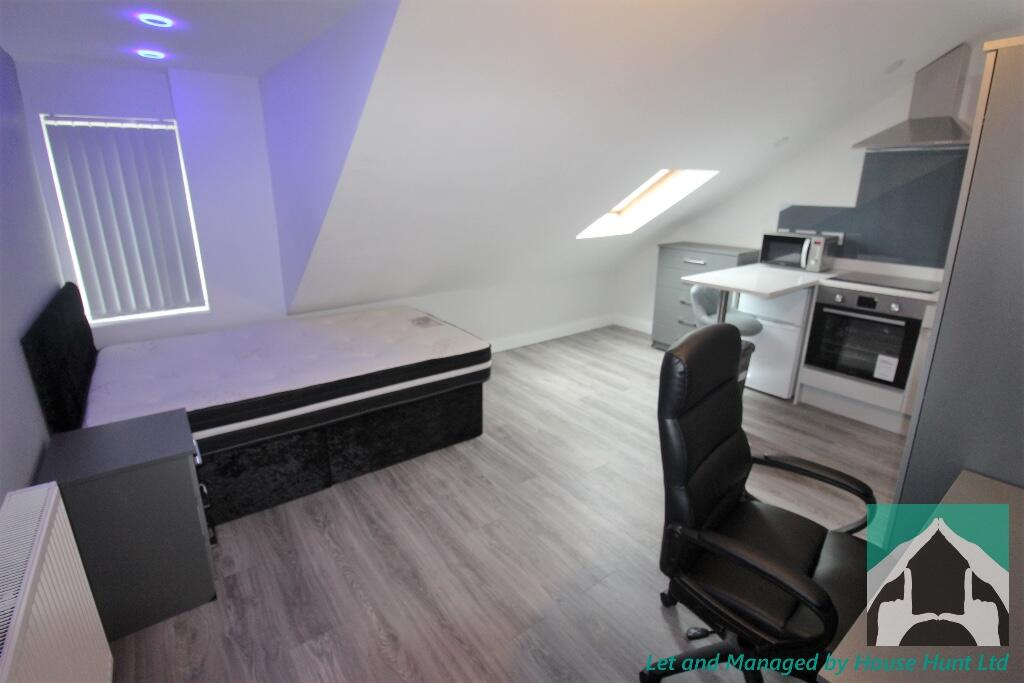 Main image of property: Flat 6, 1018 Pershore Road, Birmingham, B29