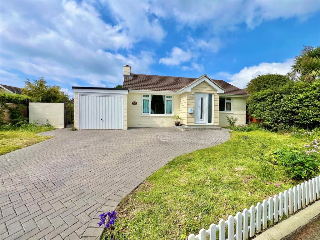 2-bed detached on Freshwater, Isle of Wight, £319,950