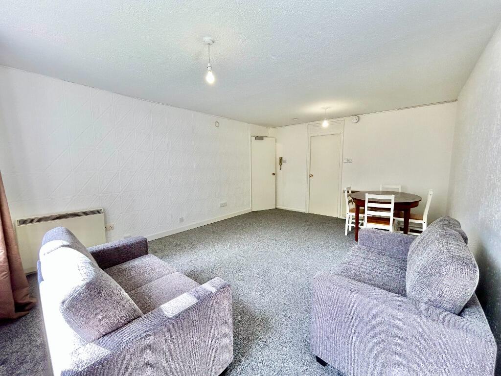 Apartment in Glasgow - View 4