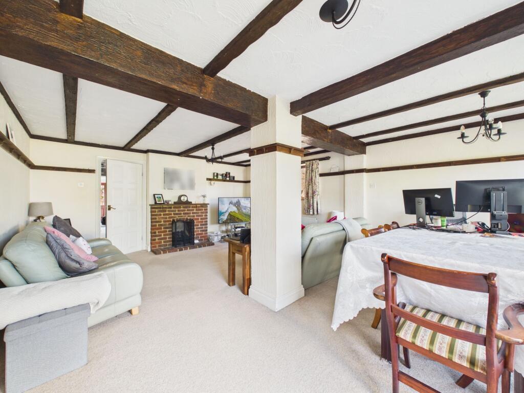 House in Thurrock, Essex - View 2