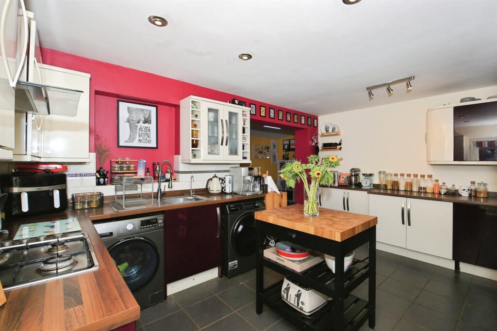 House in South Holland, Crowland - View 3