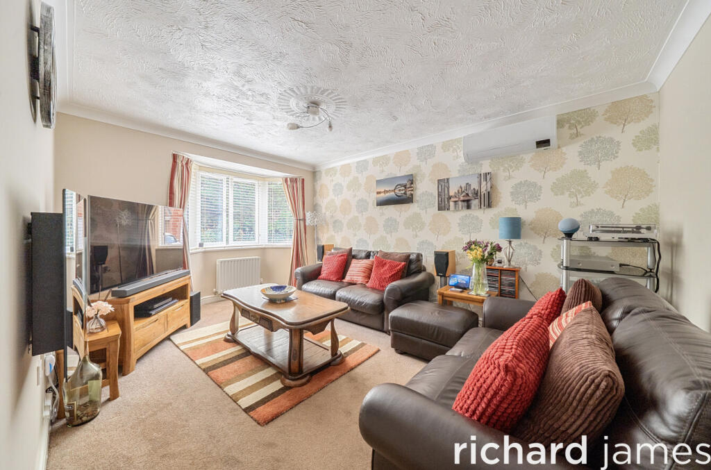 House in Swindon - View 4
