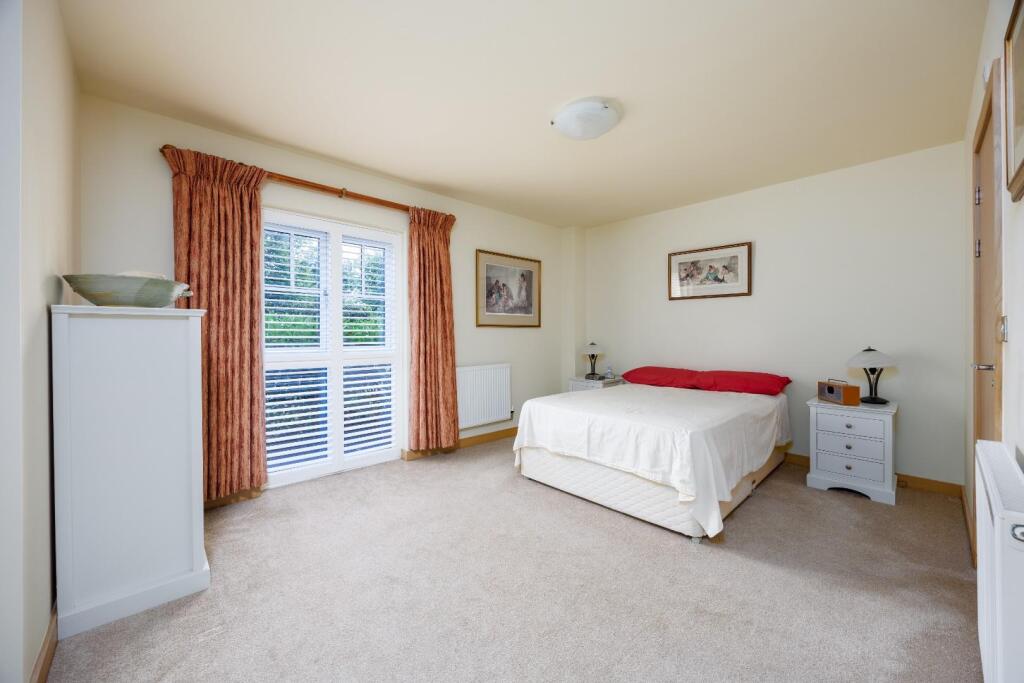 Apartment in Tonbridge - View 4