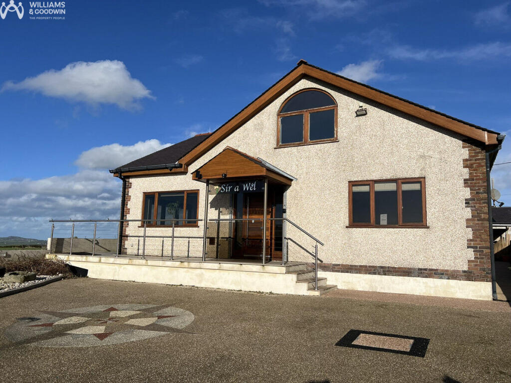 3-bed house on Carmel, Llannerch-Y-Medd, Anglesey, LL71, £595,000
