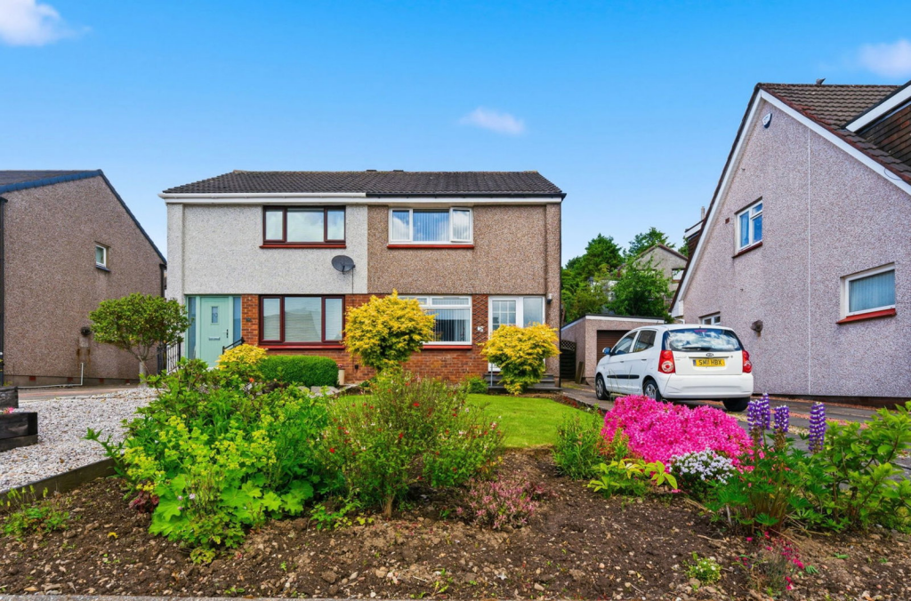 Main image of property: Alloway Crescent,Bonnybridge,FK4 1EY