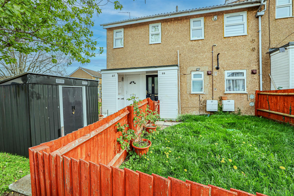 Main image of property: Ninian Road, Hemel Hempstead, HP2