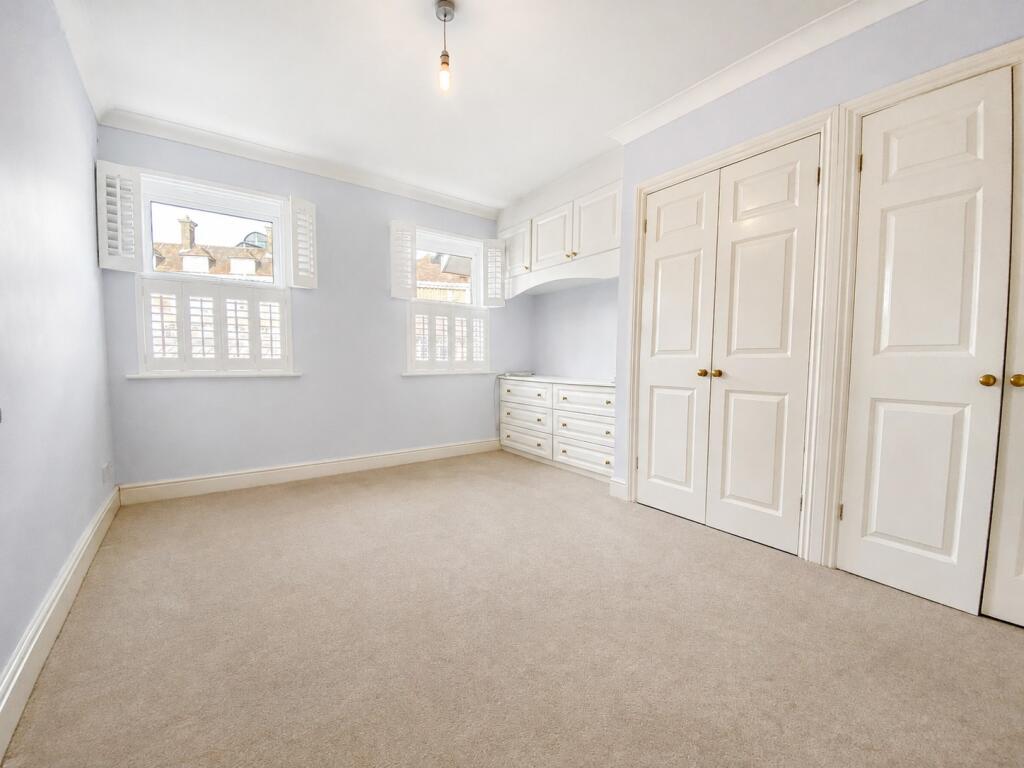Apartment in Guildford - View 5